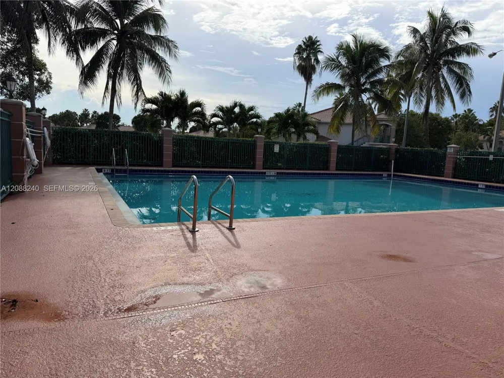 2910 SE 13th Rd #104-44 Homestead, FL 33035