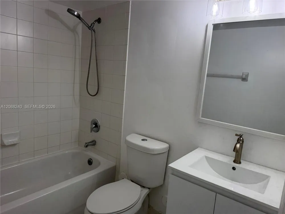 2910 SE 13th Rd #104-44 Homestead, FL 33035