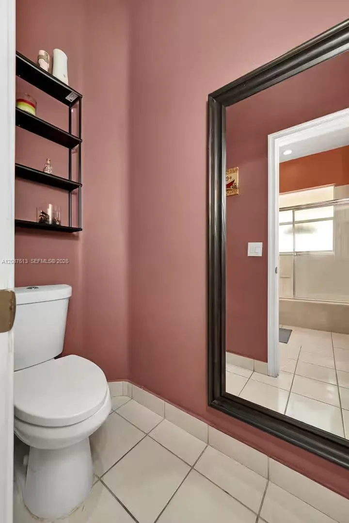 2327 NE 37th Ter Homestead, FL 33033
