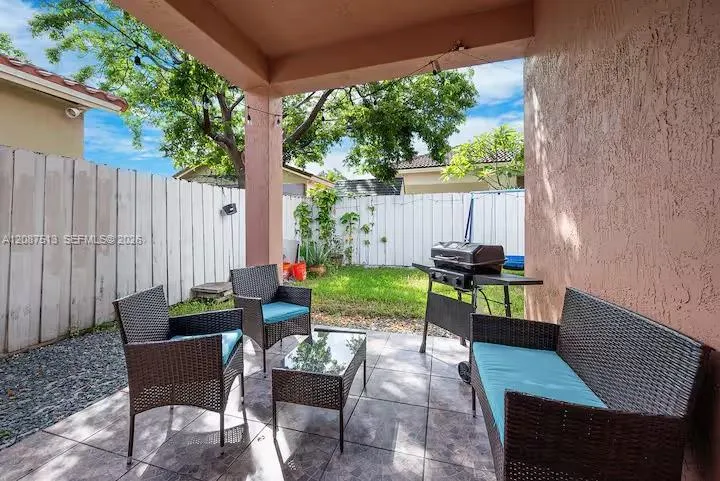 2327 NE 37th Ter Homestead, FL 33033