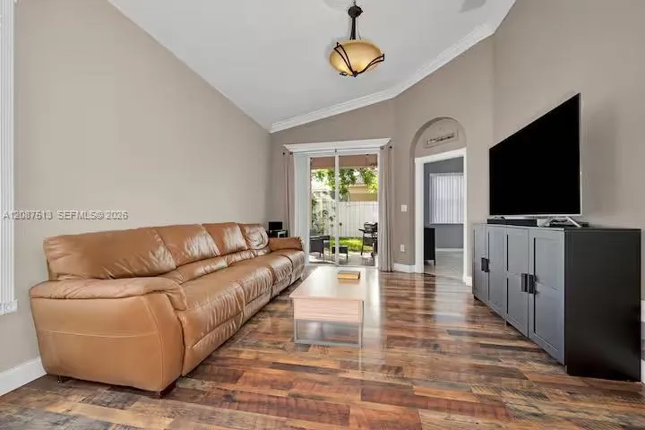 2327 NE 37th Ter Homestead, FL 33033