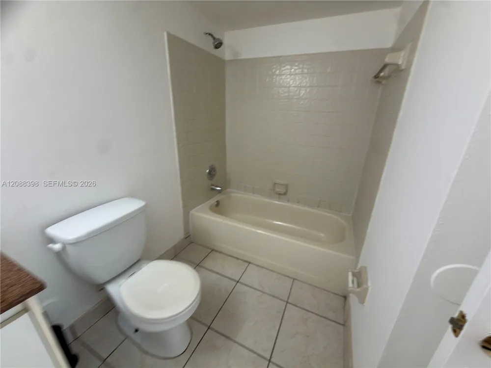 11448 NW 43rd St #11448 Coral Springs, FL 33065