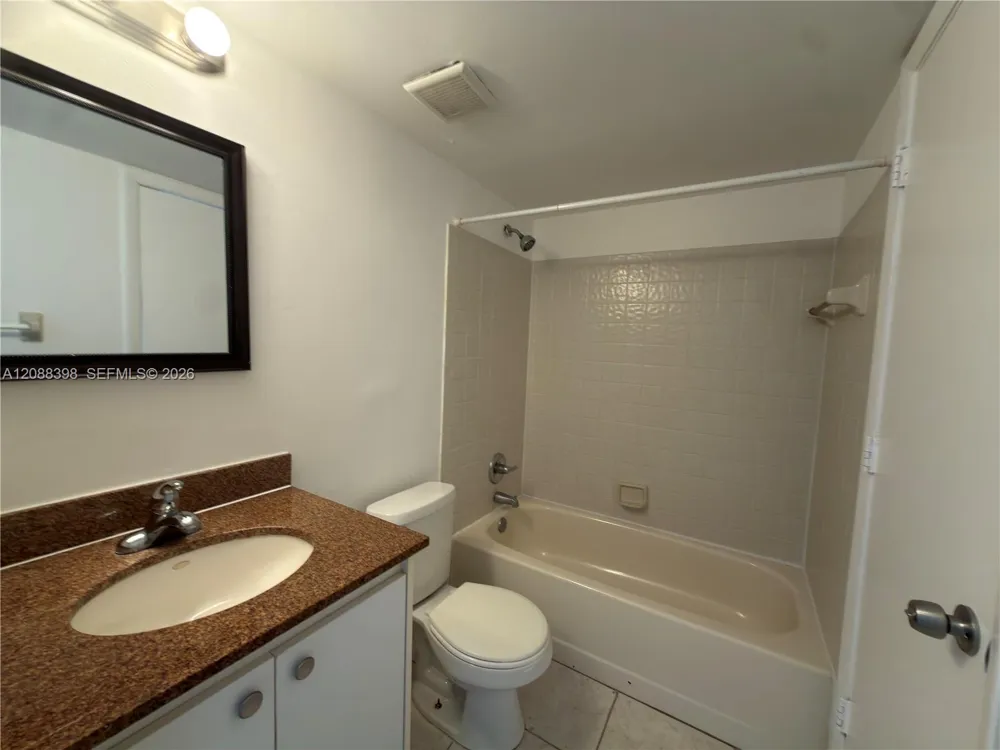 11448 NW 43rd St #11448 Coral Springs, FL 33065