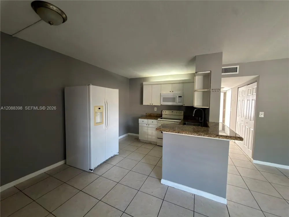 11448 NW 43rd St #11448 Coral Springs, FL 33065