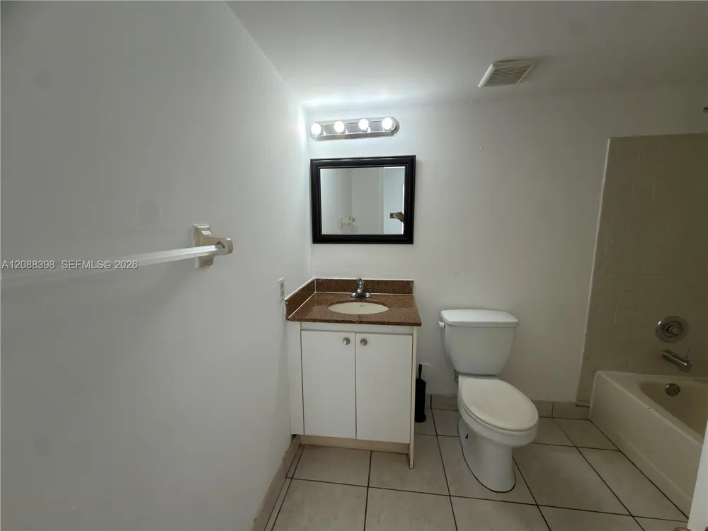 11448 NW 43rd St #11448 Coral Springs, FL 33065