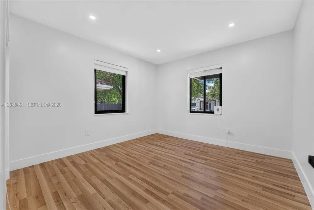 1861 SW 22nd Ter Miami, FL 33145