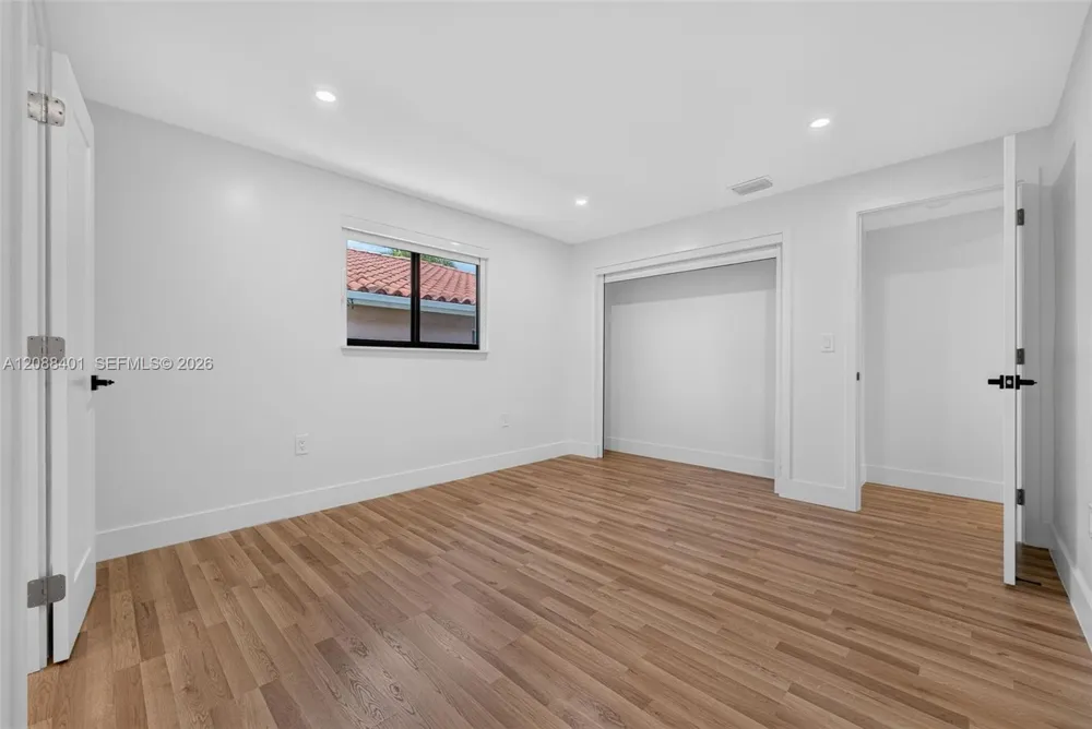 1861 SW 22nd Ter Miami, FL 33145