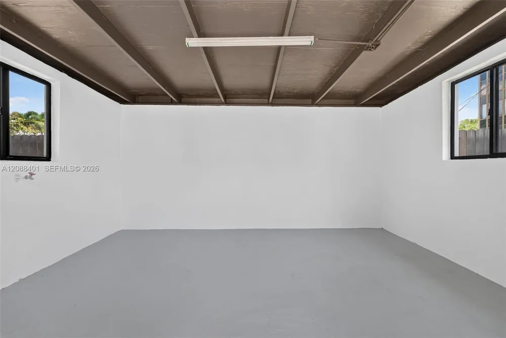 1861 SW 22nd Ter Miami, FL 33145