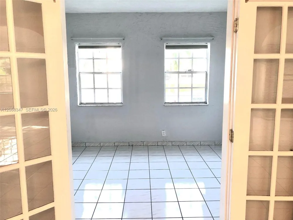1801 SW 10th St Miami, FL 33135