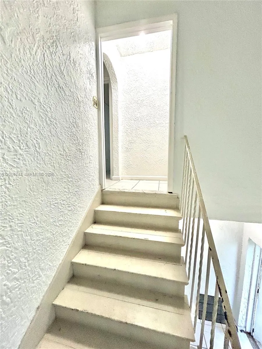 1801 SW 10th St Miami, FL 33135