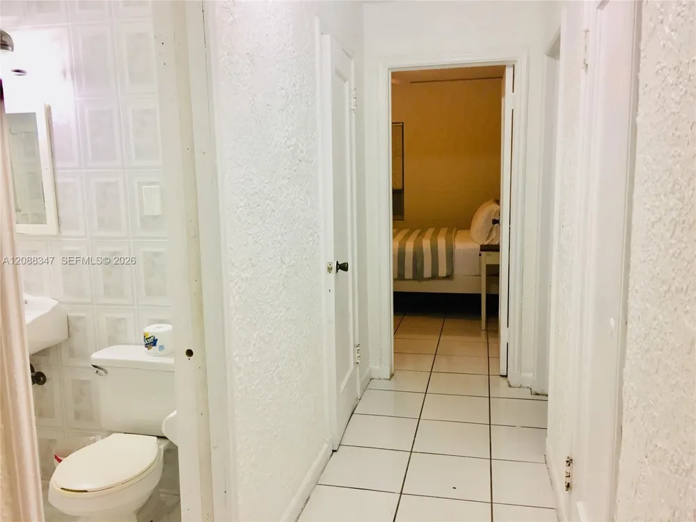 1801 SW 10th St Miami, FL 33135