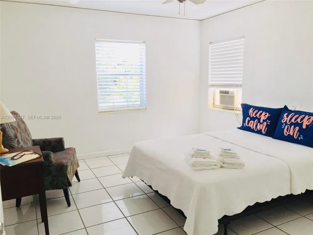 1801 SW 10th St Miami, FL 33135