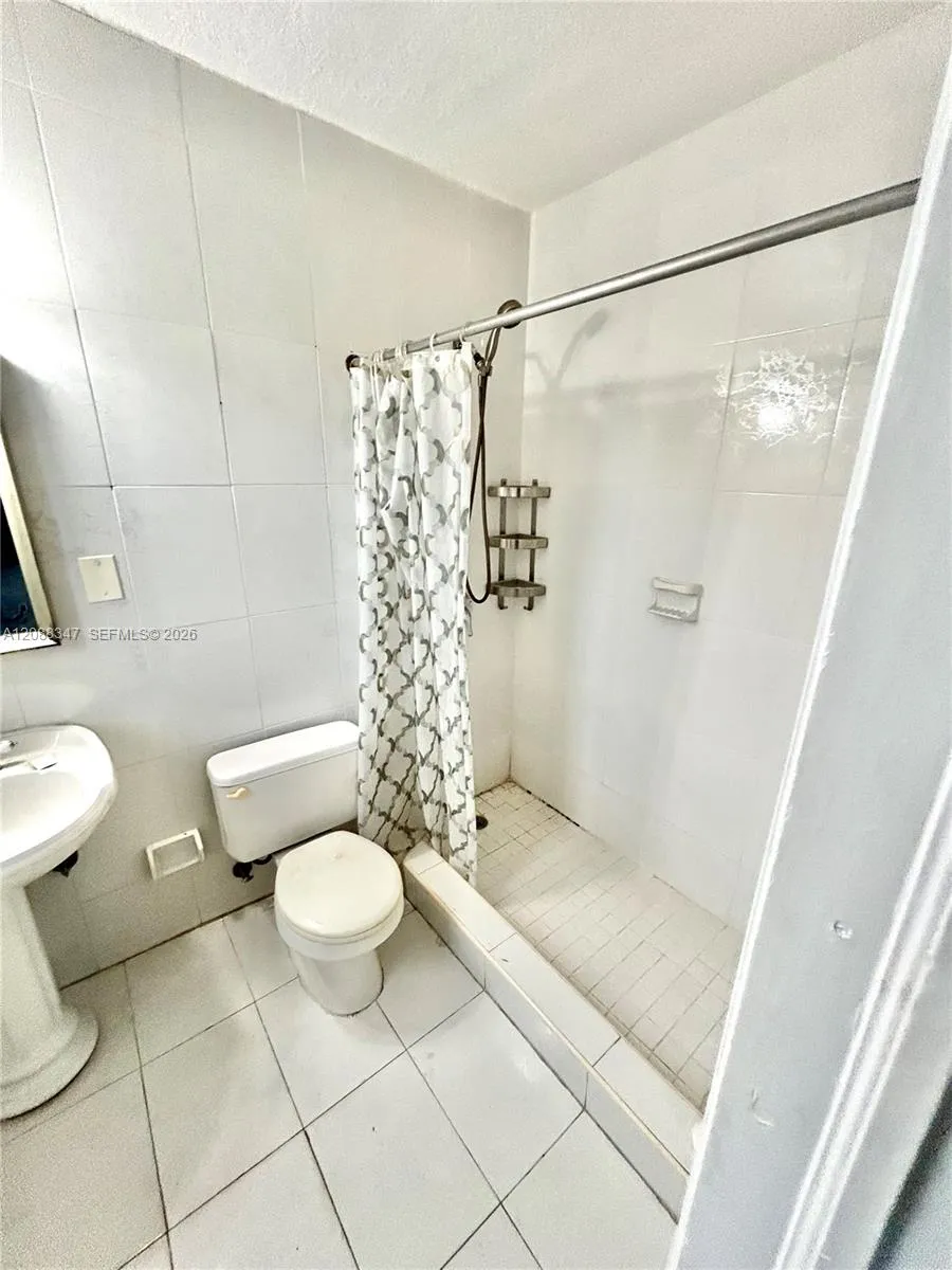 1801 SW 10th St Miami, FL 33135