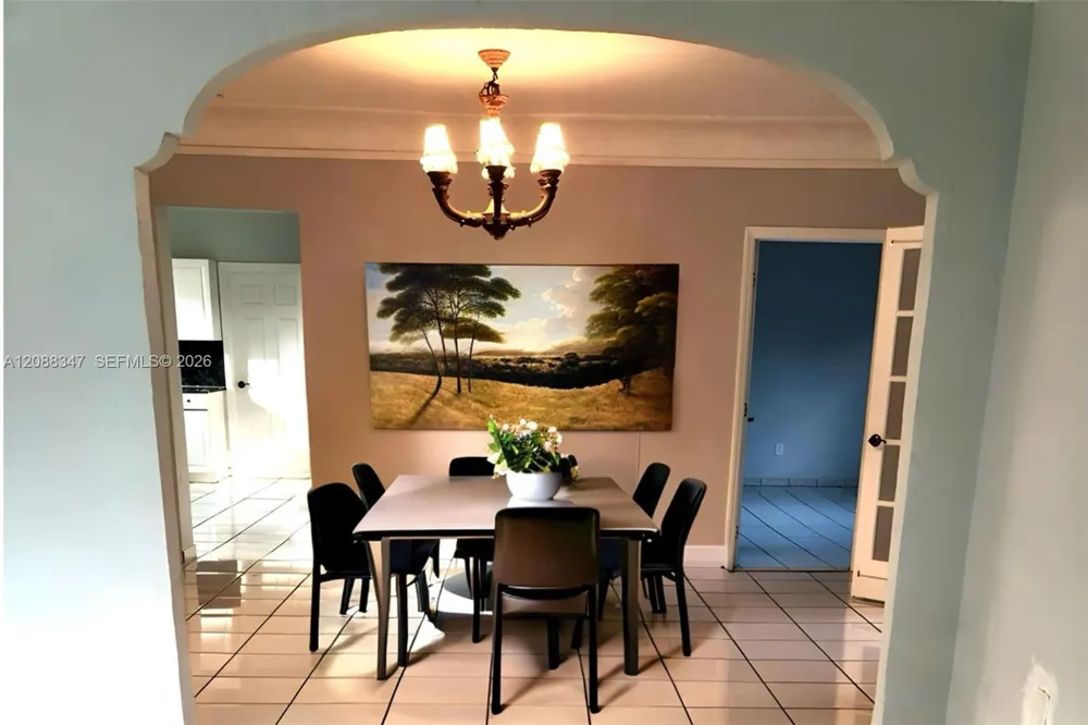 1801 SW 10th St Miami, FL 33135