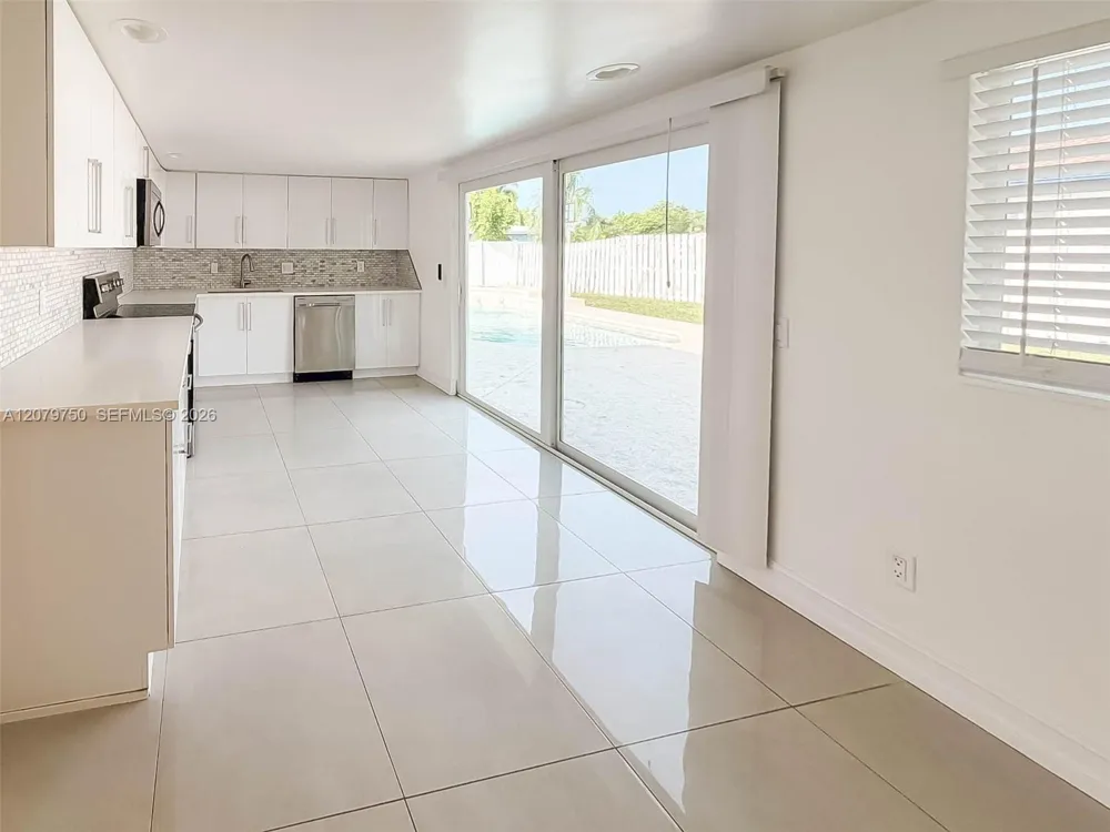 2298 NE 2nd Ave #n/a Boca Raton, FL 33431