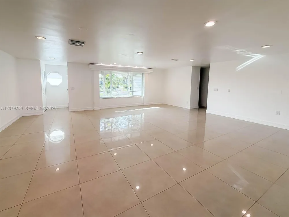 2298 NE 2nd Ave #n/a Boca Raton, FL 33431