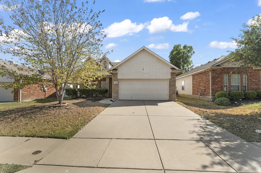 7448 Maroon Drive Fort Worth, TX 76120