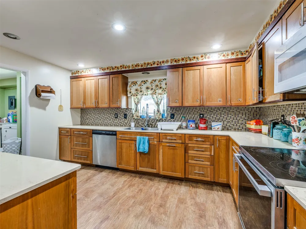 82 Buck Creek Trail Bartlesville, OK 74003