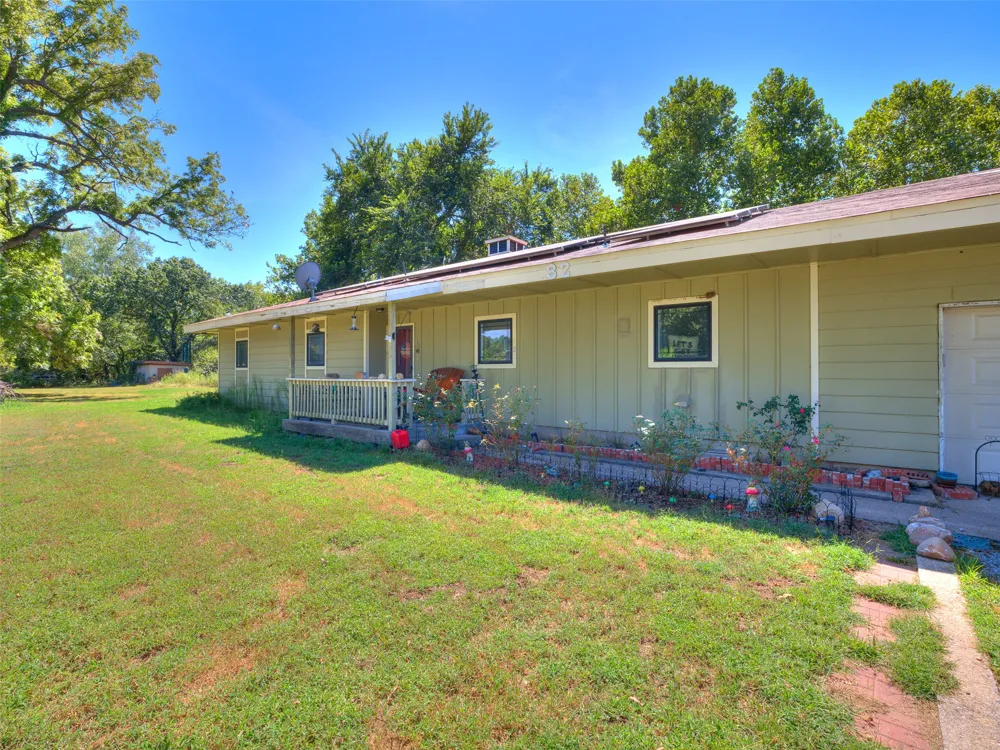 82 Buck Creek Trail Bartlesville, OK 74003