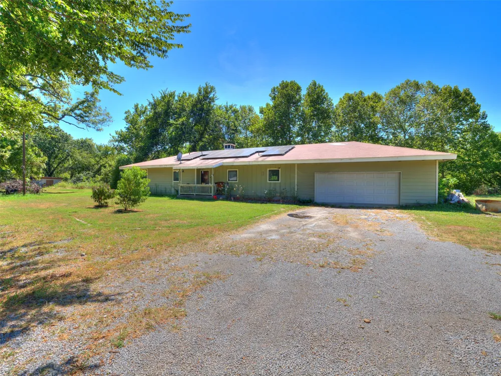 82 Buck Creek Trail Bartlesville, OK 74003