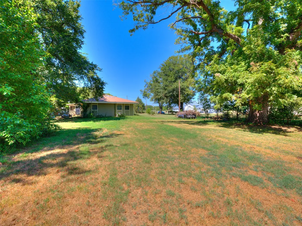 82 Buck Creek Trail Bartlesville, OK 74003