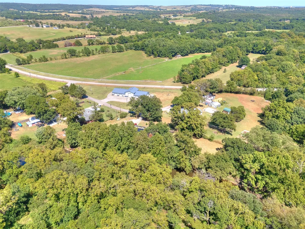 82 Buck Creek Trail Bartlesville, OK 74003