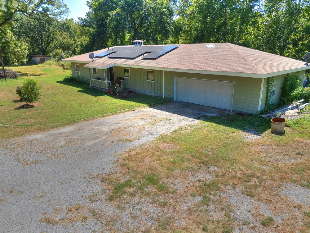 82 Buck Creek Trail Bartlesville, OK 74003