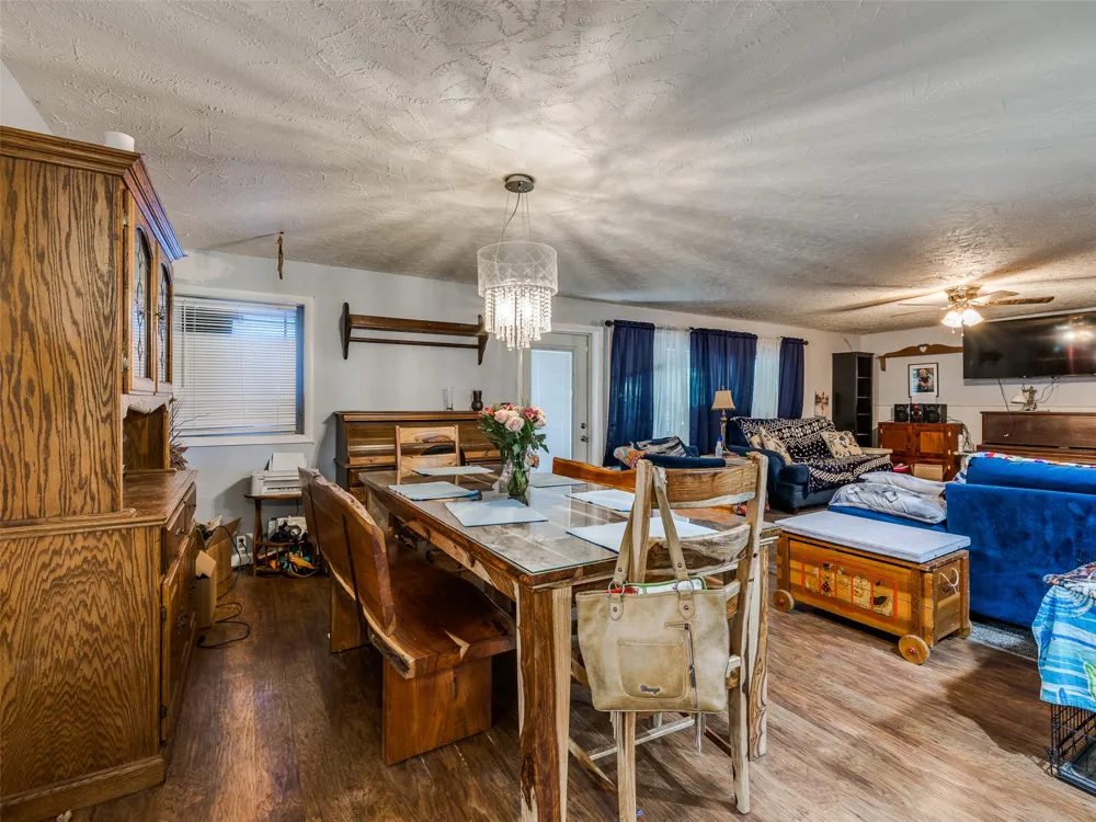 82 Buck Creek Trail Bartlesville, OK 74003