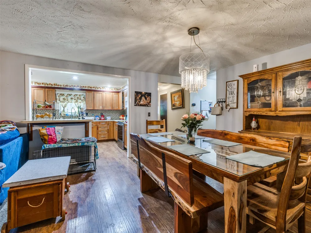 82 Buck Creek Trail Bartlesville, OK 74003