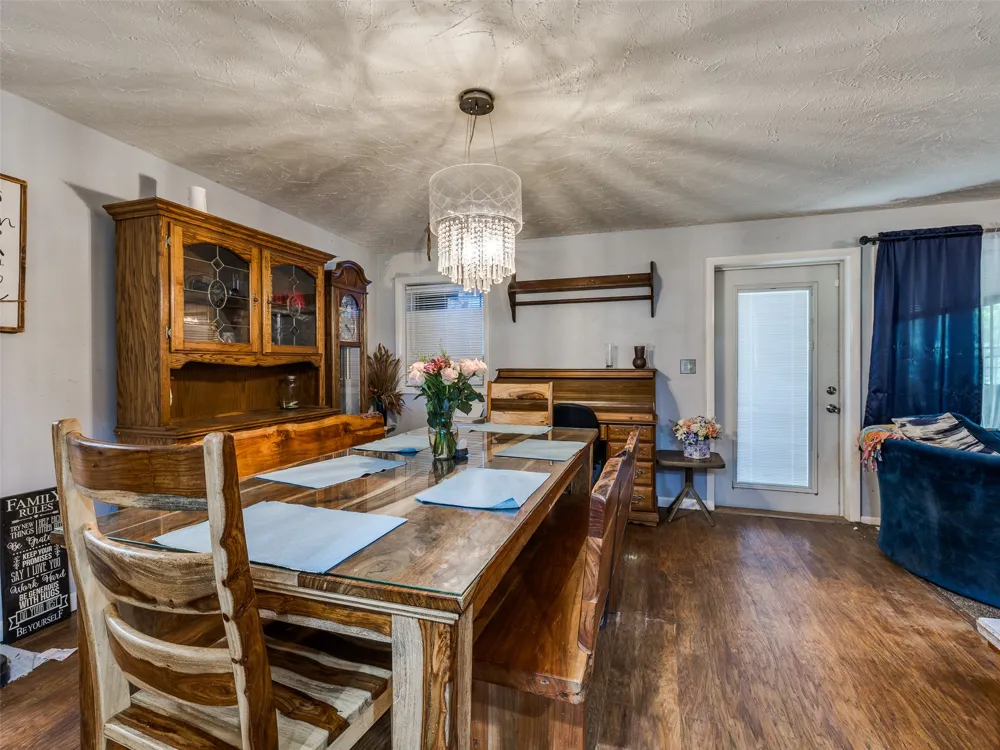 82 Buck Creek Trail Bartlesville, OK 74003