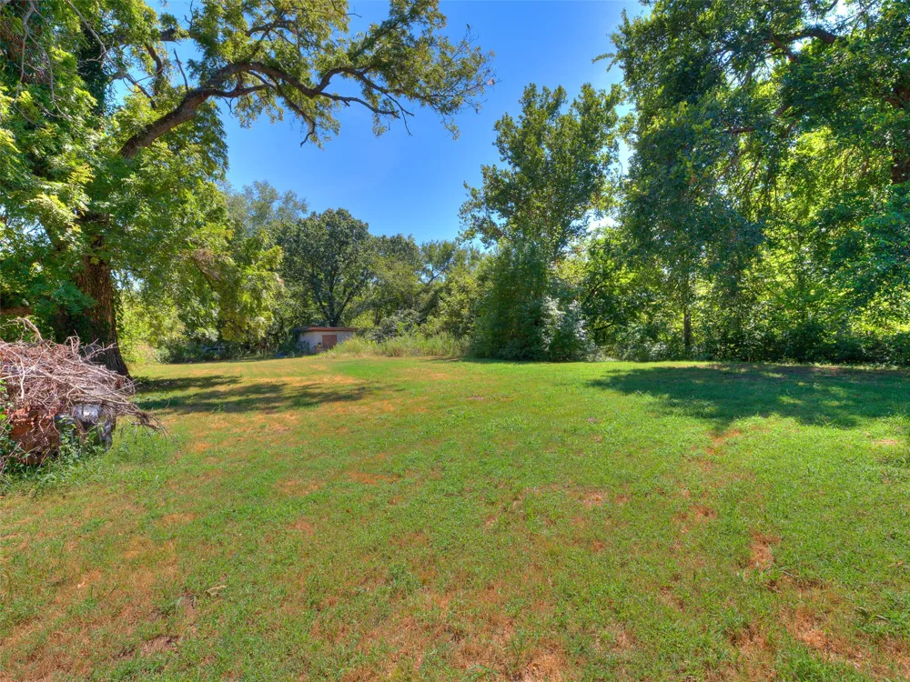 82 Buck Creek Trail Bartlesville, OK 74003