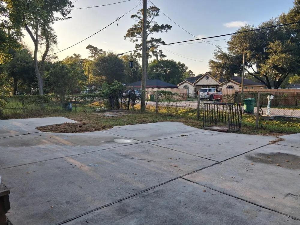 8029 Woodlyn Road Houston, TX 77028