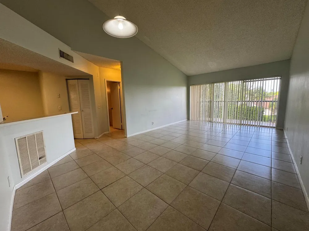 8891 Wiles Road #303 Coral Springs, FL 33067