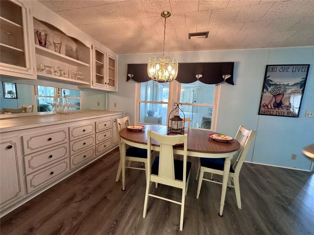 1100 BELCHER ROAD S #523 Largo, FL 33771