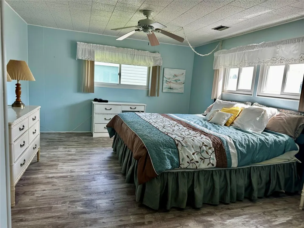 1100 BELCHER ROAD S #523 Largo, FL 33771