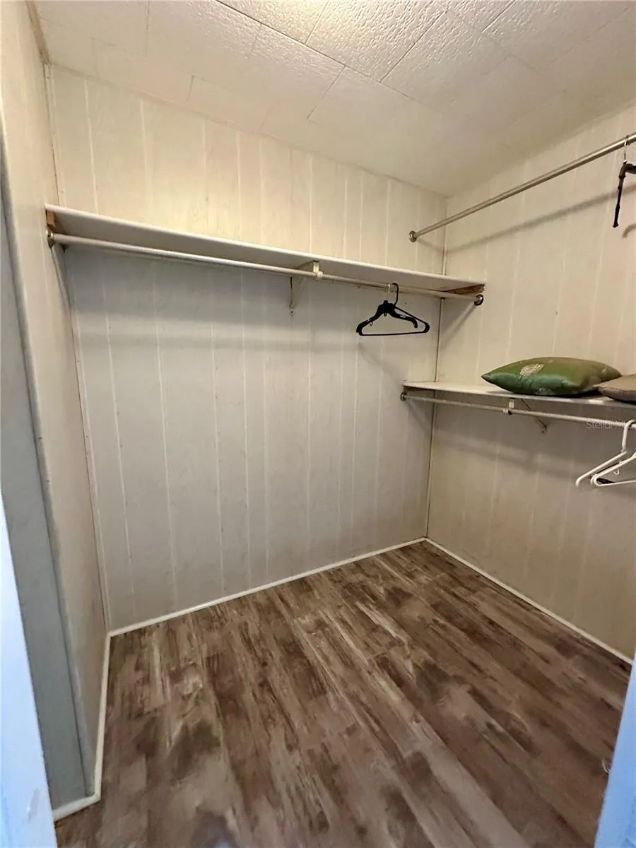 1100 BELCHER ROAD S #523 Largo, FL 33771