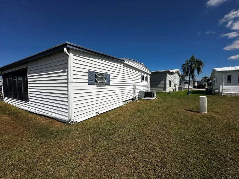 1100 BELCHER ROAD S #523 Largo, FL 33771