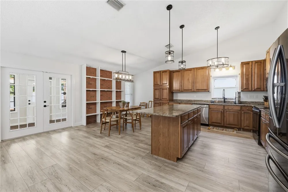 1570 CLUB DRIVE Tarpon Springs, FL 34689