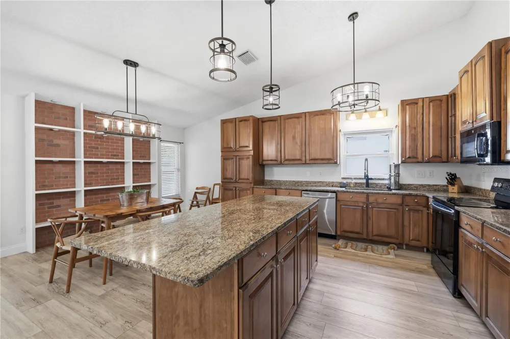 1570 CLUB DRIVE Tarpon Springs, FL 34689