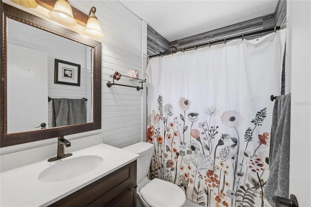 1570 CLUB DRIVE Tarpon Springs, FL 34689