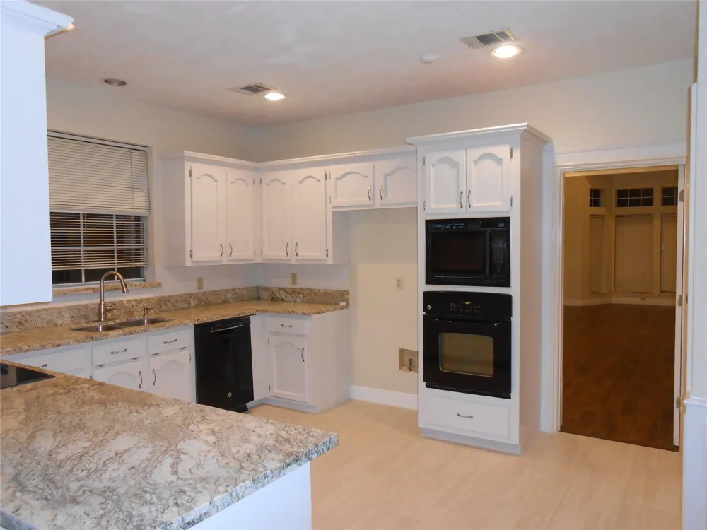 18 Crescent View Court The Woodlands, TX 77381