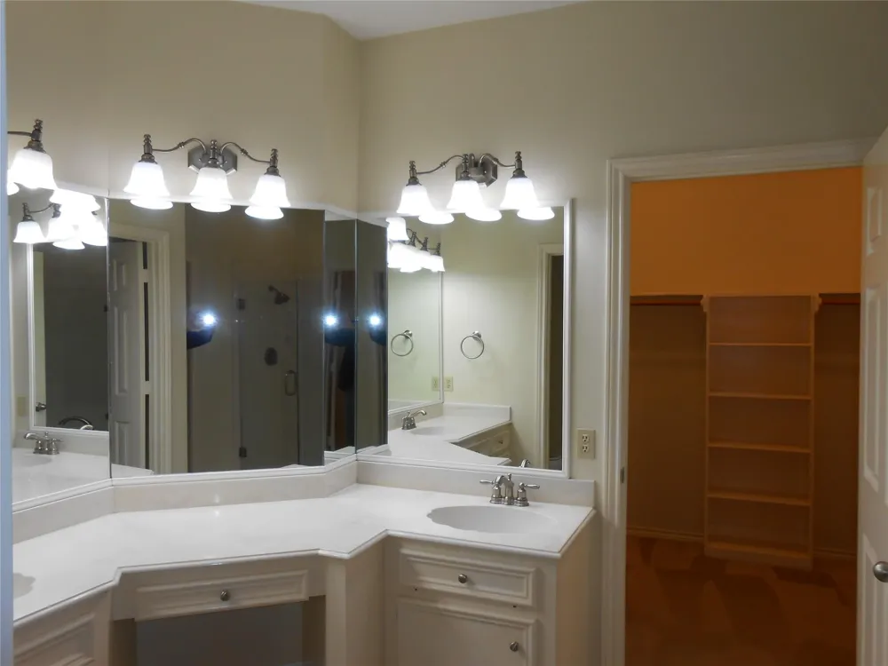 18 Crescent View Court The Woodlands, TX 77381