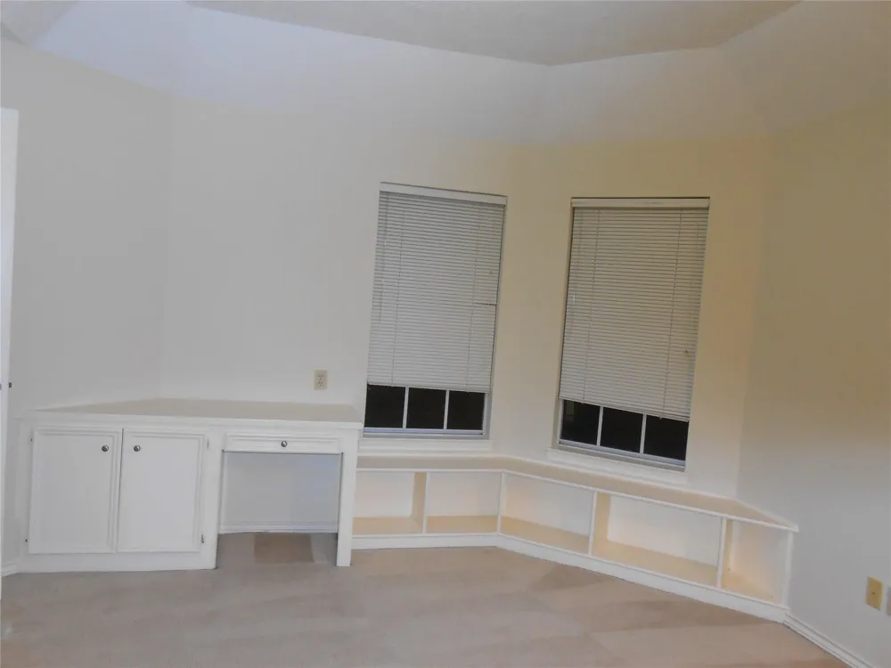 18 Crescent View Court The Woodlands, TX 77381