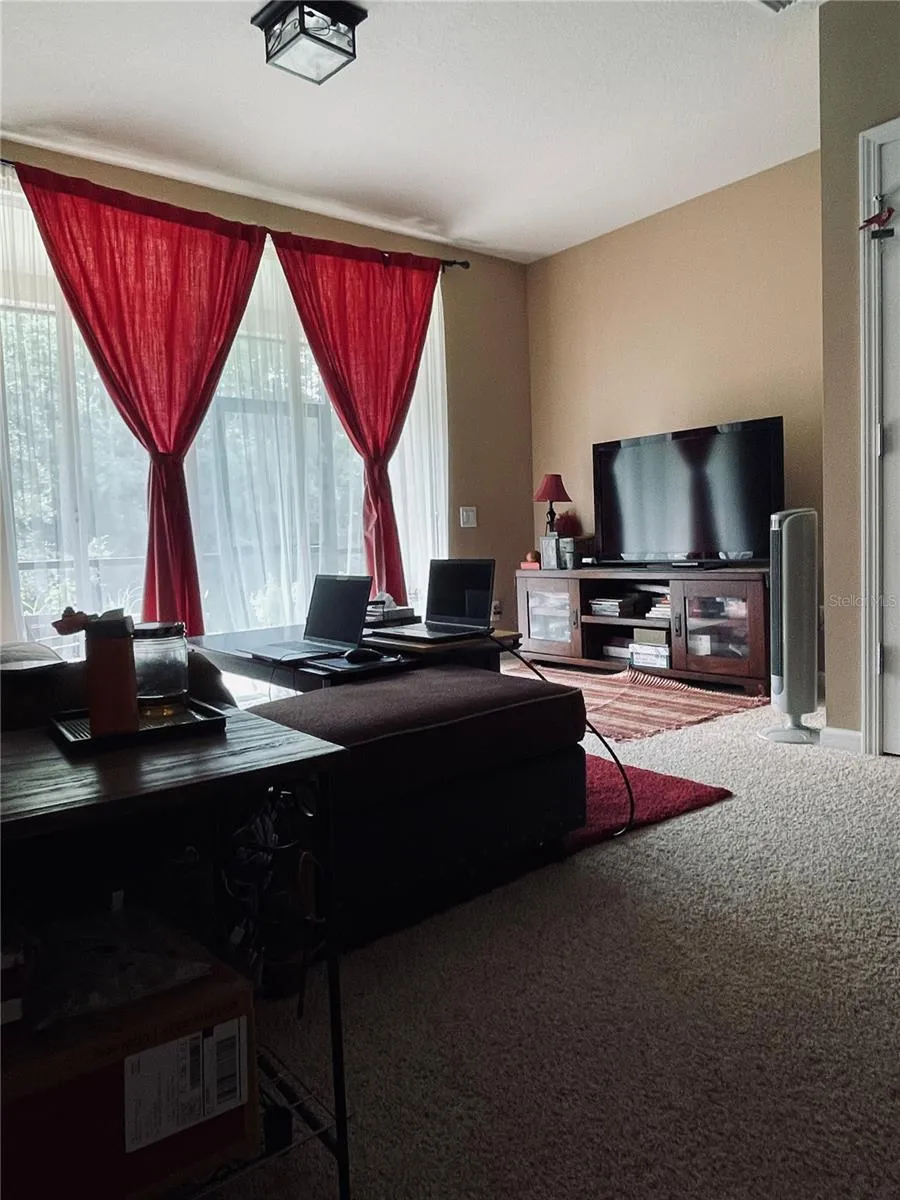 10453 WESTPARK PRESERVE BOULEVARD Tampa, FL 33625