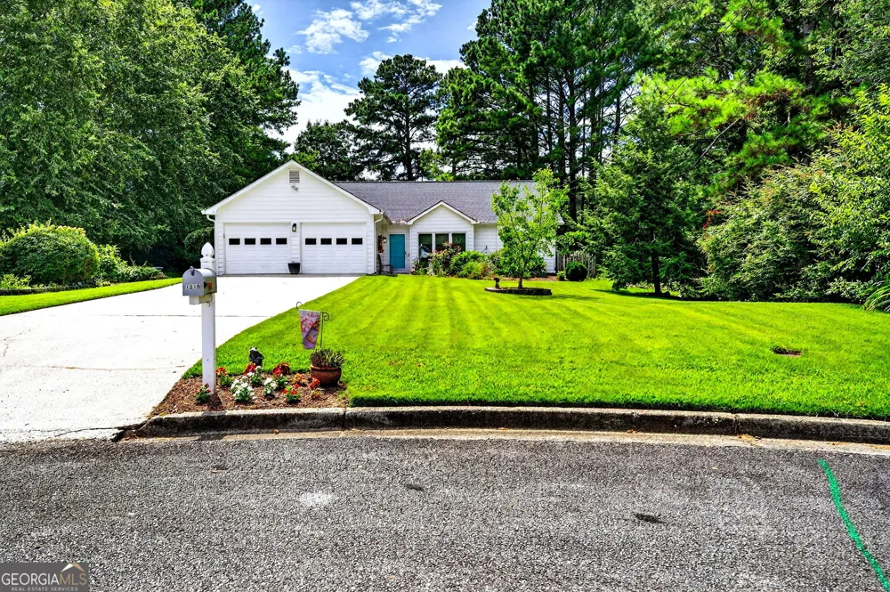 1215 Brookton DR Dacula, GA 30019