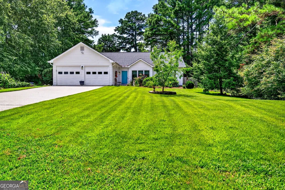 1215 Brookton DR Dacula, GA 30019