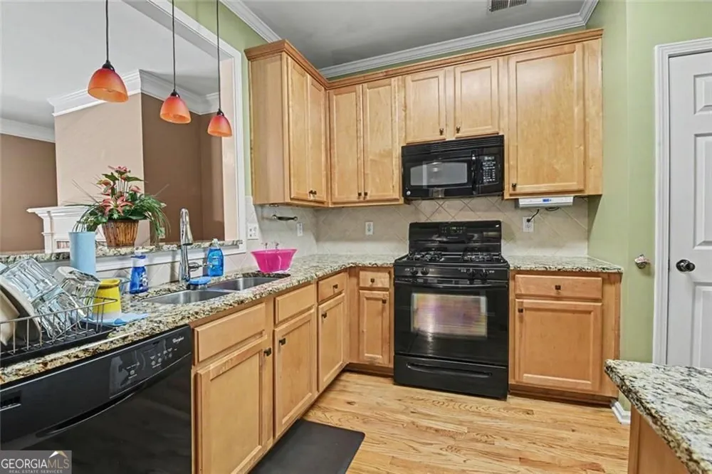 1533 Endurance Hill DR NW Kennesaw, GA 30152