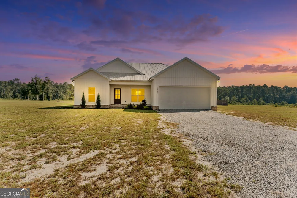1434 Paris AVE Swainsboro, GA 30401