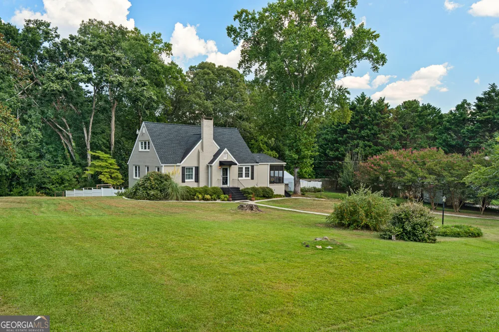 139 Myrtle ST Toccoa, GA 30577