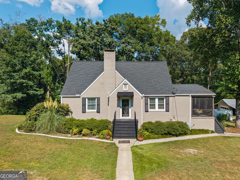 139 Myrtle ST Toccoa, GA 30577